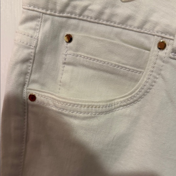 DKNY White Denim Jeans - Picture 4 of 5